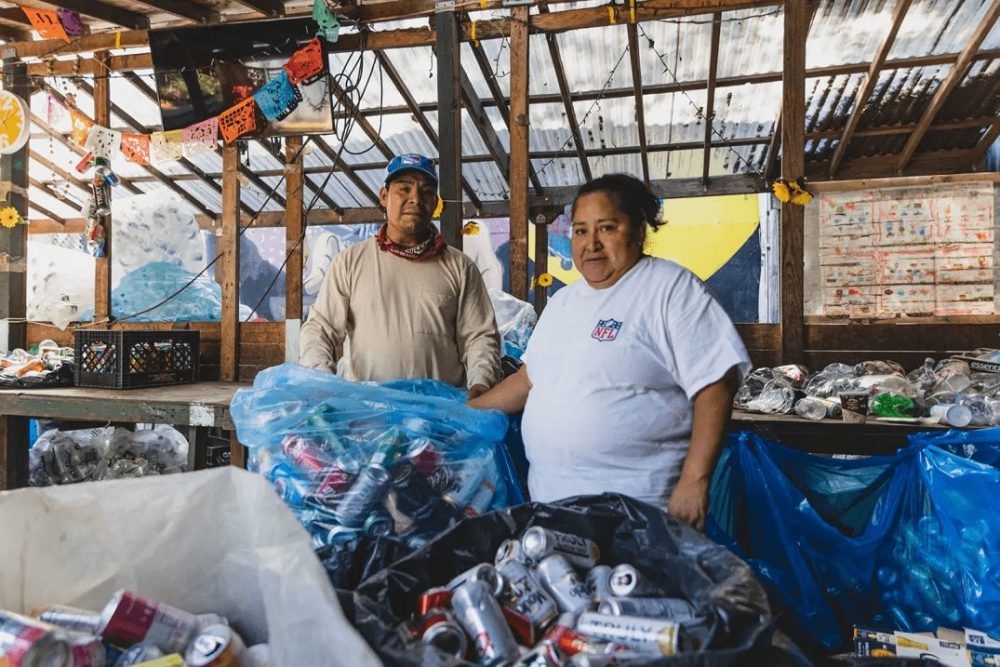 Nâng tầm nghề ‘đồng nát’: Nhặt lon nước trên đường phố kiếm nhẹ nhàng gần 24 triệu mỗi ngày 3 1663720088 60