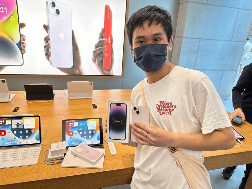 Hong Kong: iPhone 14 bán la liệt ở lề đường 4 1663634651 15
