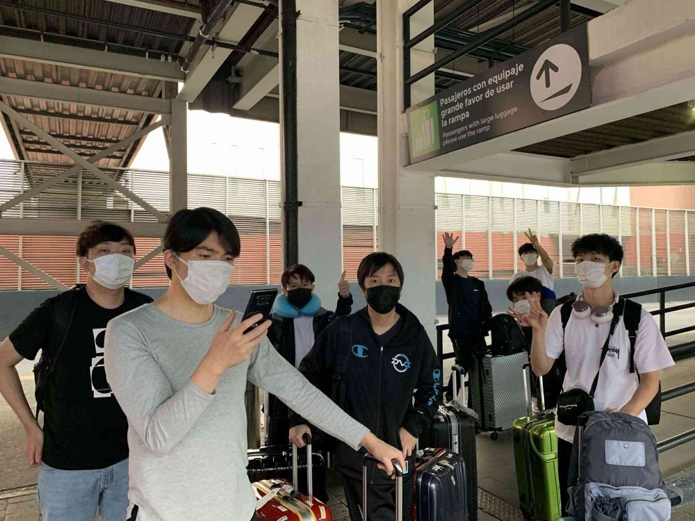 Đại diện Nhật Bản - DFM cũng đã có mặt tại Mexico và chuẩn bị cho Vòng Khởi Động.