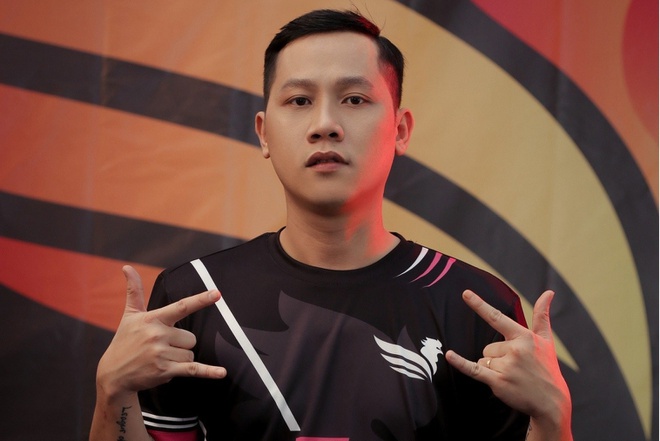 Streamer Hà Tiều Phu và BLV Văn Tùng mở phòng nét gần 10 tỷ, độ hoành tráng khiến CĐM trầm trồ ha tieu phu 6 1664534509 14