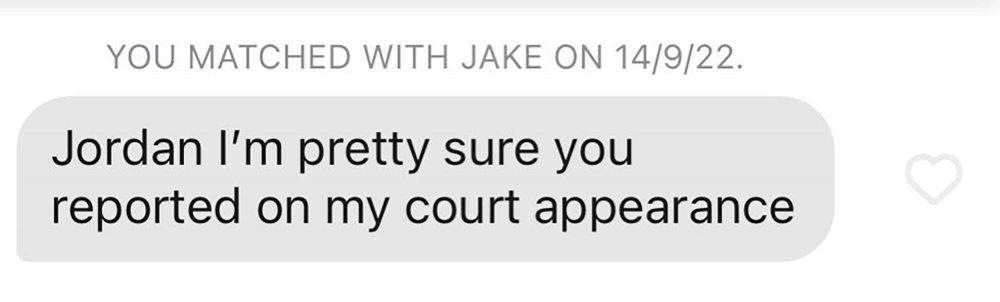 Nhà báo đang tham dự phiên tòa thì được match Tinder với phạm nhân journalist matched felon 02 1663411070 36