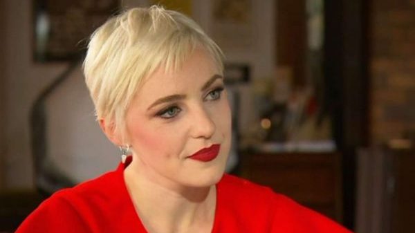 Nhà báo đang tham dự phiên tòa thì được match Tinder với phạm nhân 30 Nhà báo đang tham dự phiên tòa thì được match Tinder với phạm nhân journalist matched felon 04 1663411061 66 e1663411167445