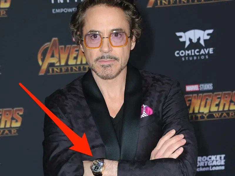 anyconv-com__63400909b3e94d001978017e-1665651147-16 Cách Robert Downey Jr. tiêu số tiền 435 triệu USD kiếm được khi làm Iron Man anyconv com 63400909b3e94d001978017e 1665651147 16