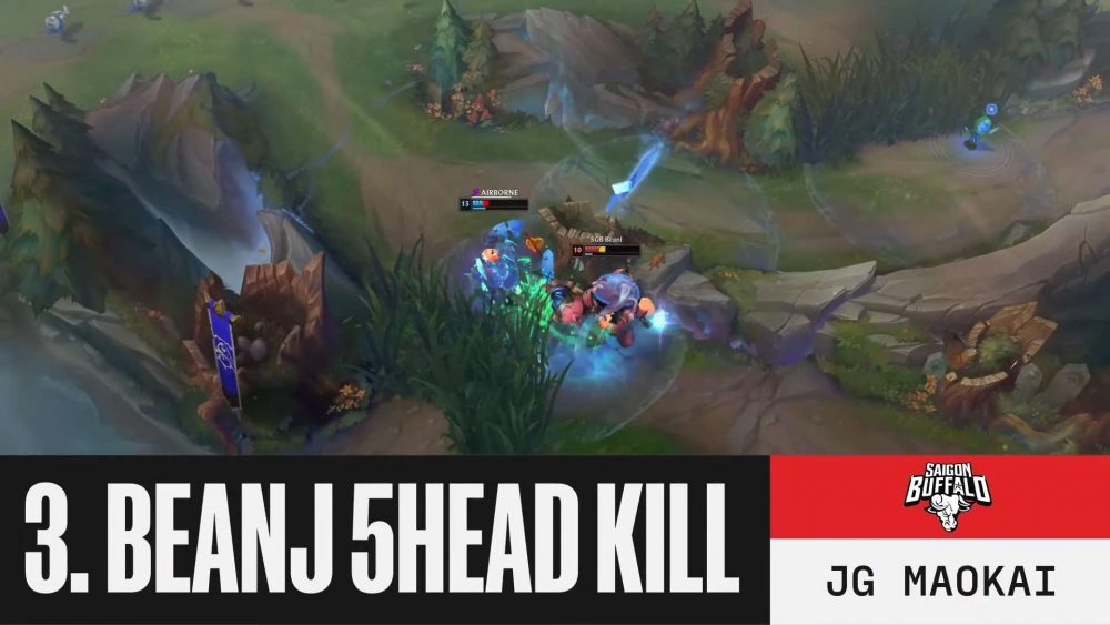 Sau màn đụng độ với đối thủ, SGB BeanJ đã sử dụng Phi Thân Biến Dị (W) để đuổi đến cùng Taliyah đang kích hoạt Mặt Đất Dậy Sóng (R).