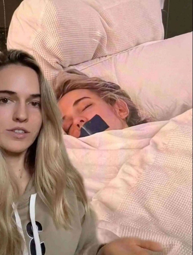 Trào lưu bịt mồm khi ngủ để giảm tiếng ngáy bị chỉ trích trên TikTok danmom3 2 1664548418 23