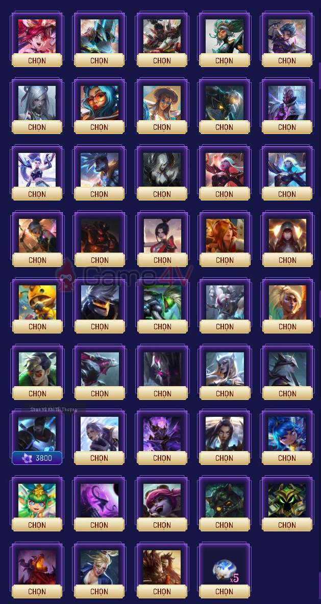 Một số trang phục người chơi có thể đổi trong mục trang phục tự chọn 310-396 RP.