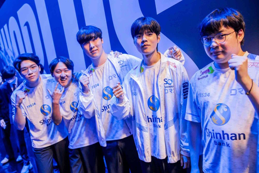 DRX giành chiến thắng ấn tượng trước EDG.