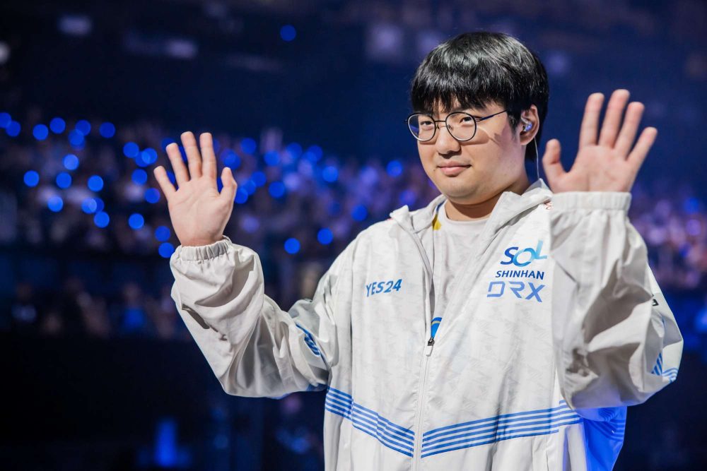 Fan DRX sau chức vô địch: ‘Từ giành vé vớt LCK đến vô địch CKTG, một câu chuyện cổ tích của LMHT’ 52480747265 a9fdda8a7e k 1667717339 37