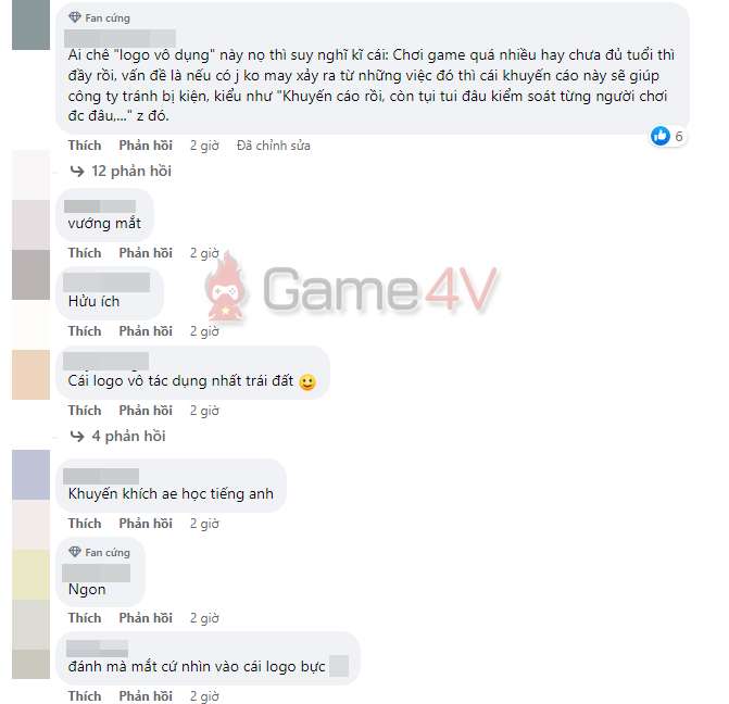 Bình luận của cộng đồng LMHT với những ý kiến trái chiều khác nhau.