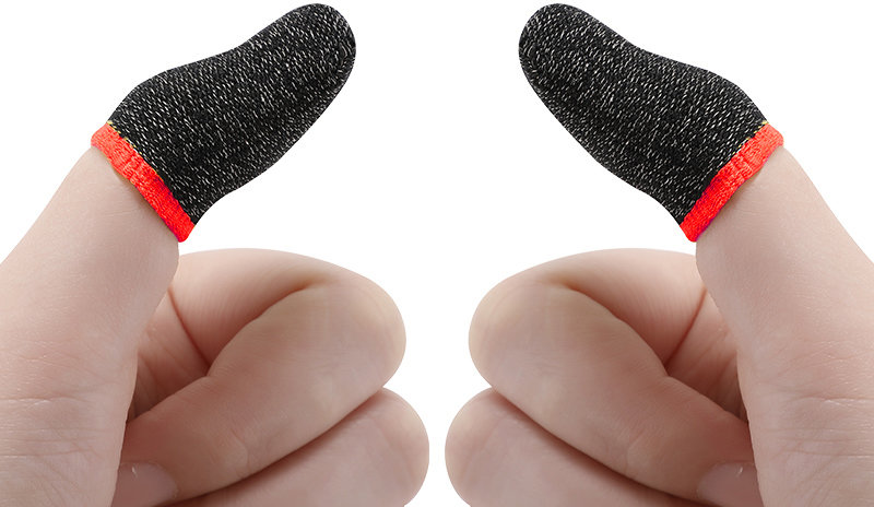 Đeo bao ngón tay giúp chơi game mượt mà hơn.