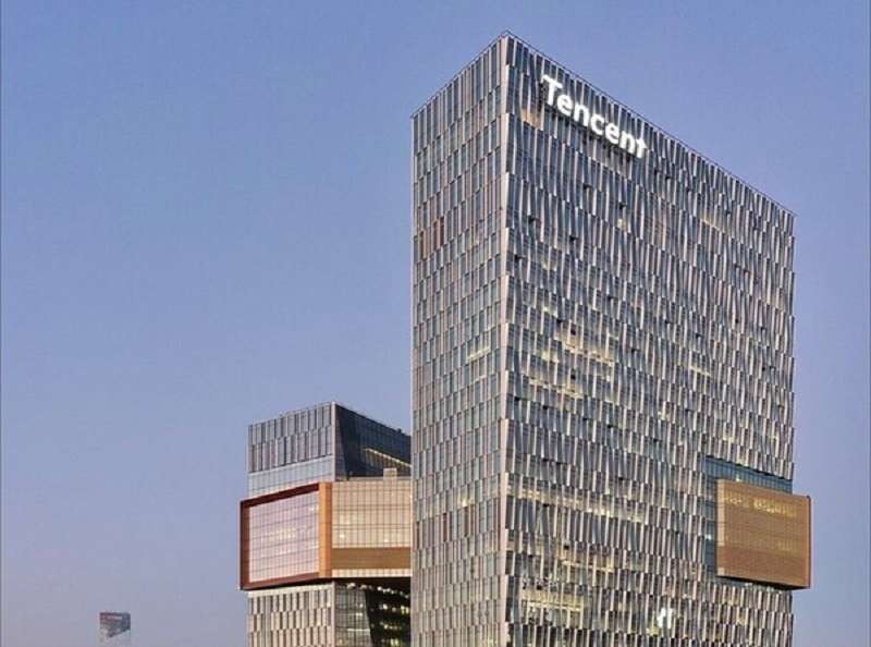 Tencent mất ngôi đầu bảng.