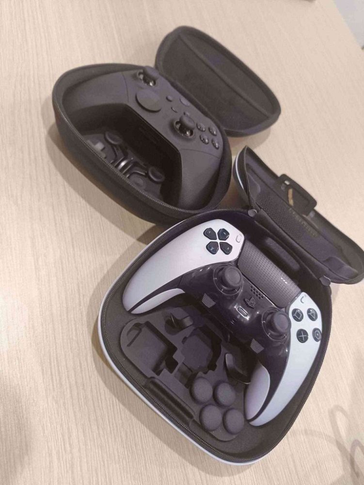 Xbox Elite 2 Vs DualSense Edge