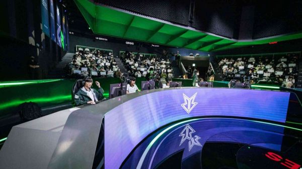 Ban tổ chức LCK lên tiếng xin lỗi BRO sau drama ‘chọn nhầm bên’ brion 1675643087 10