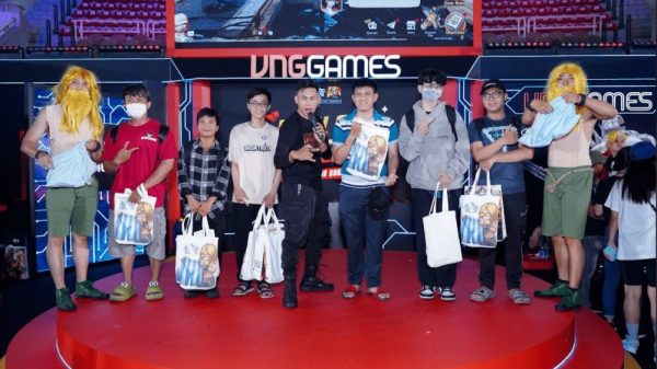 Vietnam Gameverse 2023: ‘Ký ức tuổi thơ’ ùa về với màn ra mắt của ‘Rambo Lùn’ Metal Slug: Awakening VNG 27 Vietnam Gameverse 2023: ‘Ký ức tuổi thơ’ ùa về với màn ra mắt của ‘Rambo Lùn’ Metal Slug: Awakening VNG metal slug 2 jpg 1680596030 88