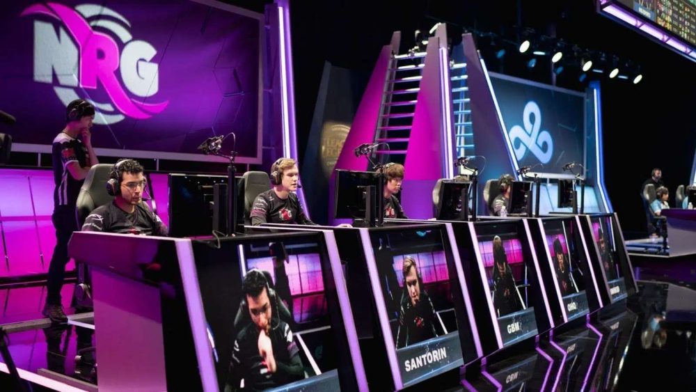 NRG Esports từng thi đấu tại LCS trong mùa giải 2016.
