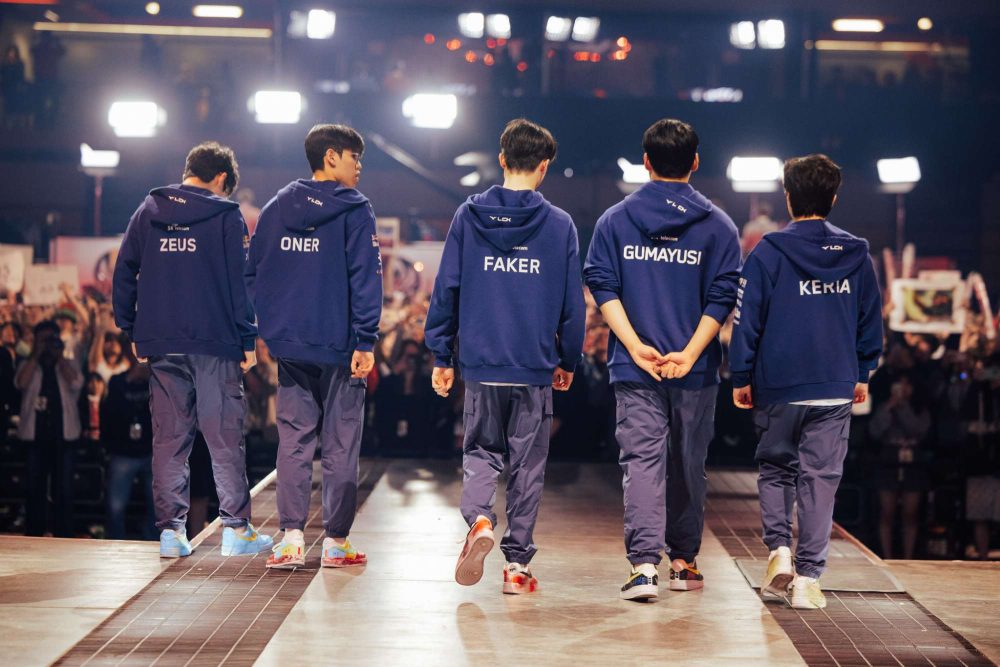 Fan LMHT sau trận T1 thua: ‘MSI đổi thể thức tệ thật, họ phải thua 2 trận chung kết trong 1 giải đấu’ t1 blg af 1684597994 21 1