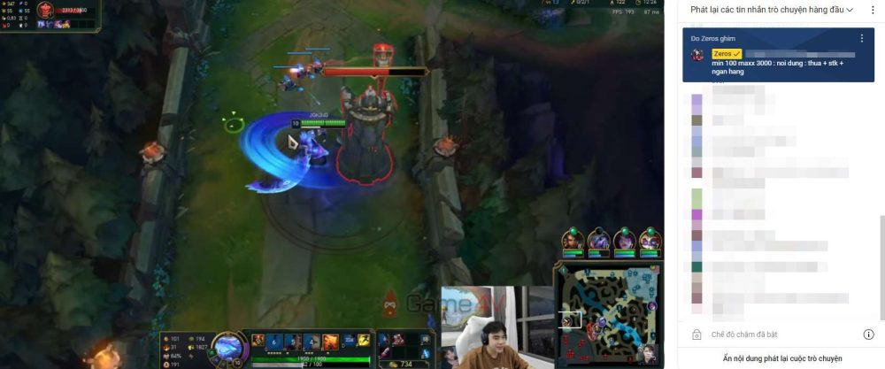 Zeros ghim tin nhắn "min max" trên kênh chat của livestream cá nhân.