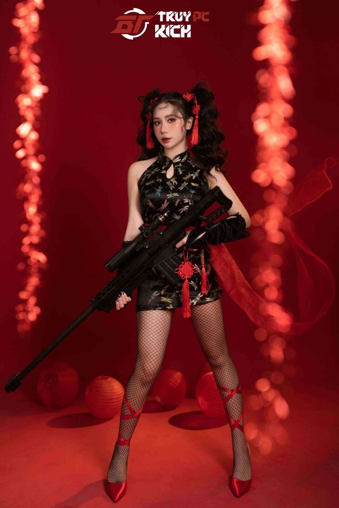 e1baa2nh-6-1695981234-82 Admin xinh đẹp của Truy Kích PC bất ngờ tung bộ ảnh Trung thu ‘chơi súng’ cực ngầu e1baa2nh 6 1695981234 82