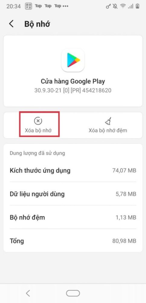 Tiếp tục chọn vào phần được khoanh đỏ để xoá toàn bộ dữ liệu ứng dụng.