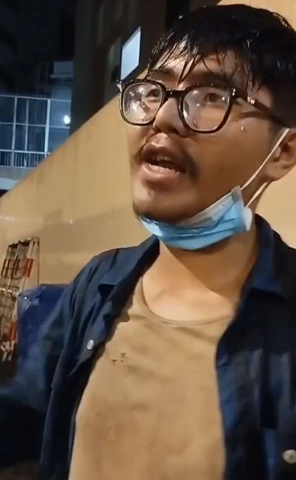 Hình ảnh của "Ngài" trong video gần đây.