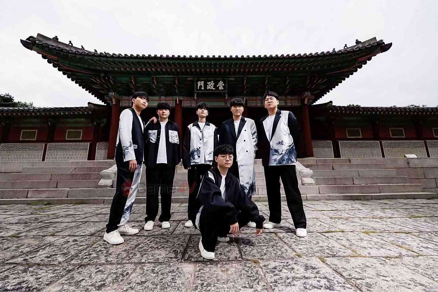 DK trong buổi chụp hình chuẩn bị cho CKTG 2023.