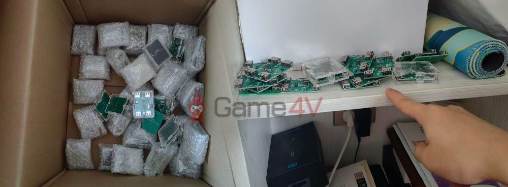 Một số trang thiết bị tại nơi phát triển và phân phối phần mềm gian lận.