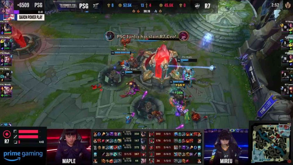 R7 thua thiệt hoàn toàn ở ván 2.