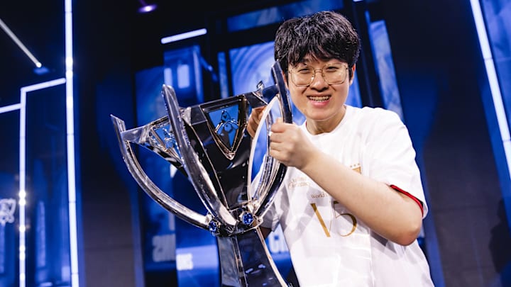 Quản lý tiết lộ lý do Zeus rời T1- Ảnh 5. Quản lý tiết lộ lý do Zeus rời T1- Ảnh 5.