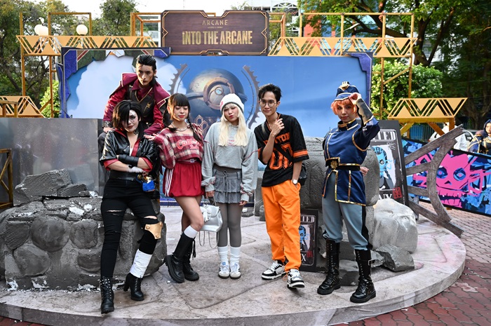 Hơn 7.000 người hâm mộ khám phá vũ trụ Arcane, cùng đắm chìm trong thế giới game của Riot do VNGGames phát hành 11 2