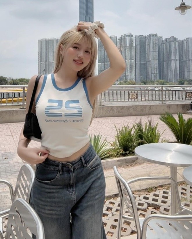 Xinh đẹp, quyến rũ, gái xinh 19 tuổi được báo Trung khen nức nở- Ảnh 2. Xinh đẹp, quyến rũ, gái xinh 19 tuổi được báo Trung khen nức nở- Ảnh 2.