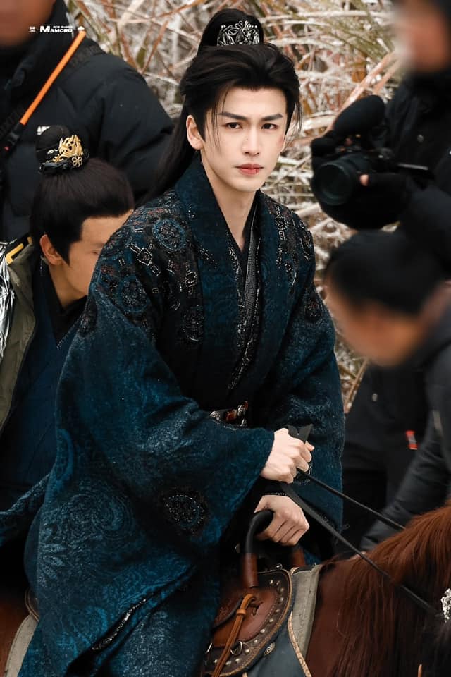 Hầu gia đẹp nhất màn ảnh Hoa ngữ hiện tại: Đóng phim mới nhan sắc phong thần, không ngôn từ nào có thể diễn tả- Ảnh 11. Hầu gia đẹp nhất màn ảnh Hoa ngữ hiện tại: Đóng phim mới nhan sắc phong thần, không ngôn từ nào có thể diễn tả- Ảnh 11.