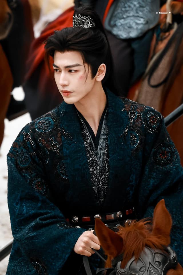 Hầu gia đẹp nhất màn ảnh Hoa ngữ hiện tại: Đóng phim mới nhan sắc phong thần, không ngôn từ nào có thể diễn tả- Ảnh 12. Hầu gia đẹp nhất màn ảnh Hoa ngữ hiện tại: Đóng phim mới nhan sắc phong thần, không ngôn từ nào có thể diễn tả- Ảnh 12.