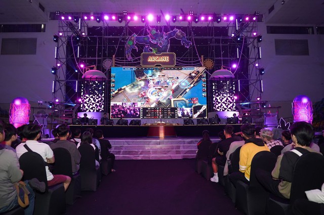 Toàn cảnh sự kiện offline Into the Arcane quy tụ hàng ngàn fan của vũ trụ điện ảnh do Riot xây dựng- Ảnh 7. Toàn cảnh sự kiện offline Into the Arcane quy tụ hàng ngàn fan của vũ trụ điện ảnh do Riot xây dựng- Ảnh 7.