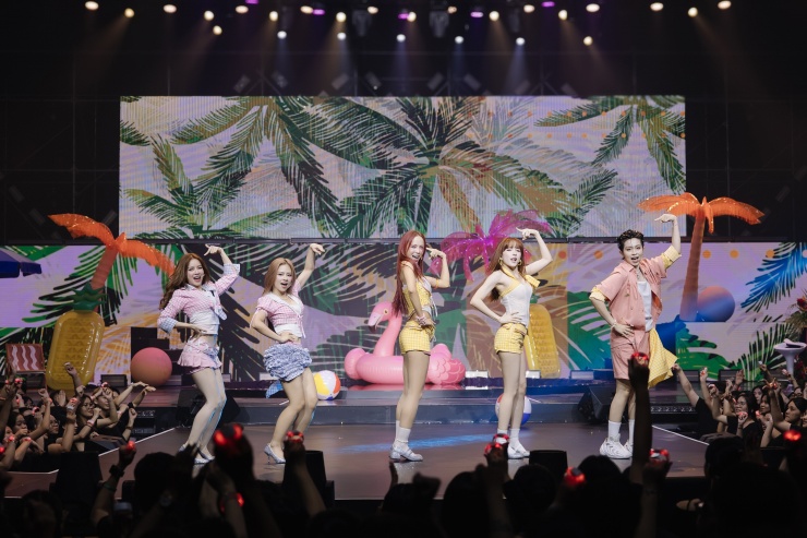 1735444304-chi-dep-dap-gio-bo-sung-i-thiu-bo-trm-9739-554-width4662height3108 4 nghệ sĩ bị loại ở Công diễn 5