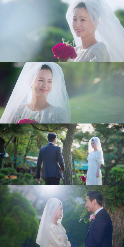 Màn ảnh Hàn có một cô dâu bị chê là thảm họa thời trang, xấu đến cay mắt chỉ vì một chiếc khăn- Ảnh 2. Màn ảnh Hàn có một cô dâu bị chê là thảm họa thời trang, xấu đến cay mắt chỉ vì một chiếc khăn- Ảnh 2.