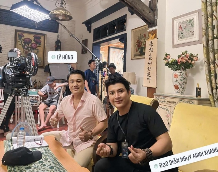 1735520911-ux2b23qwio1-6aaktln4yb2-ny2vj5dwae3-1-1532-width1102height871 Tài tử Lý Hùng khoe có đến 2 cô vợ vào dịp Tết - 2