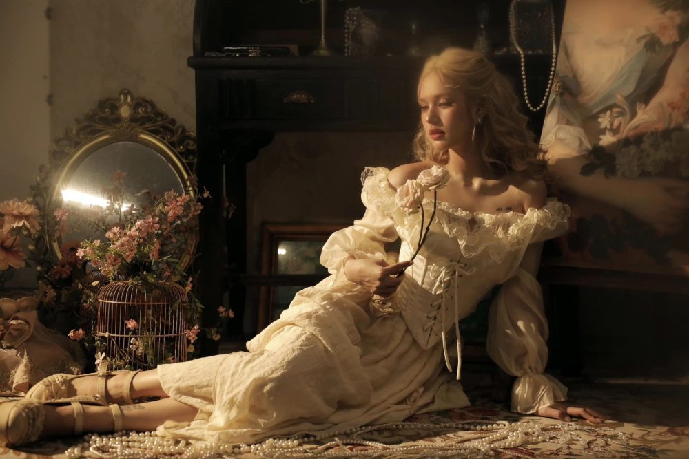 1f-1 Xoài Non đăng ảnh cực xinh xắn, duyên dáng trong bộ váy trắng lộng lẫy 1f 1