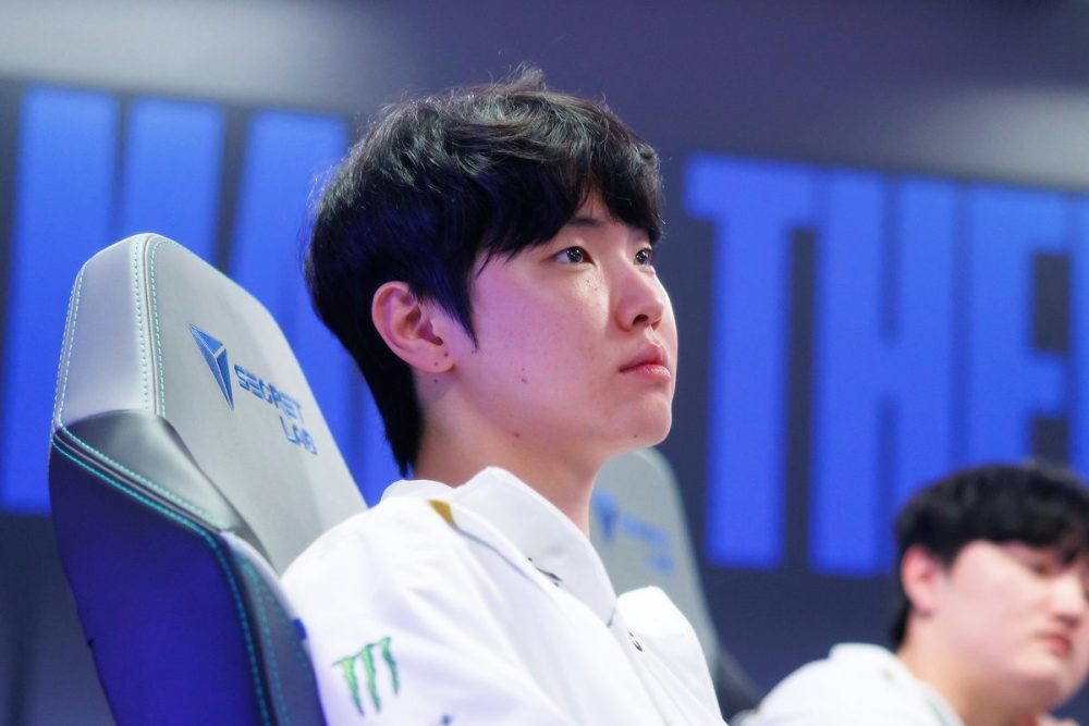 Lộ diện Lộ diện