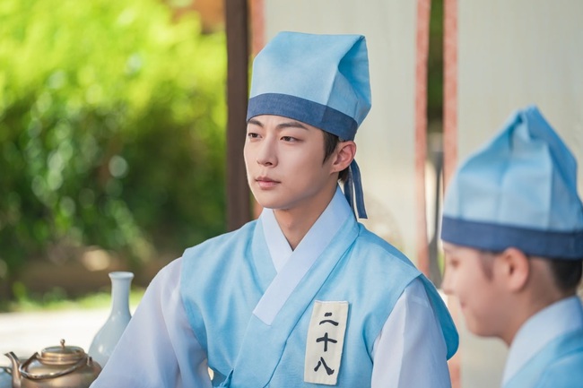 Hoàng tử đẹp nhất màn ảnh Hàn hiện tại: Yêu