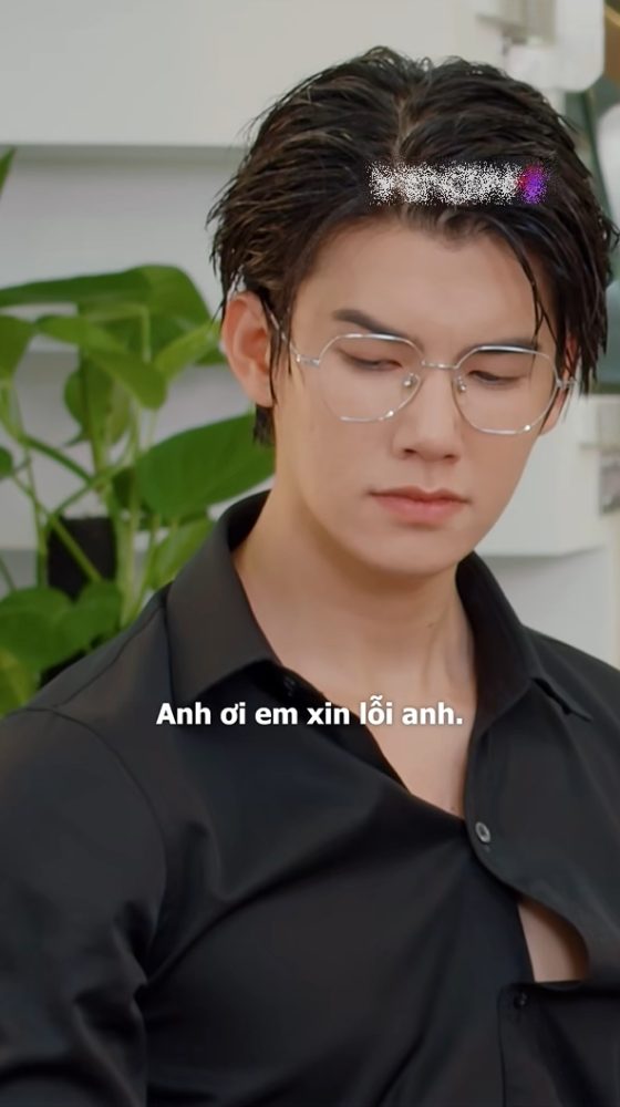 Tổng tài Việt đẹp như tượng tạc vẫn bị mắng tới tấp, đến cài cúc áo cũng là cả một “bầu trời kém sang”- Ảnh 3. Tổng tài Việt đẹp như tượng tạc vẫn bị mắng tới tấp, đến cài cúc áo cũng là cả một “bầu trời kém sang”- Ảnh 3.