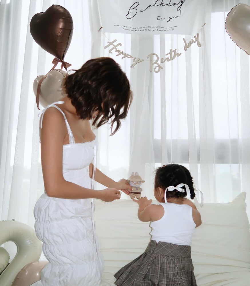 2f Huyền 2k4 khoe ảnh thân mật bên ông xã khiến dân mạng phải ghen tỵ 2f