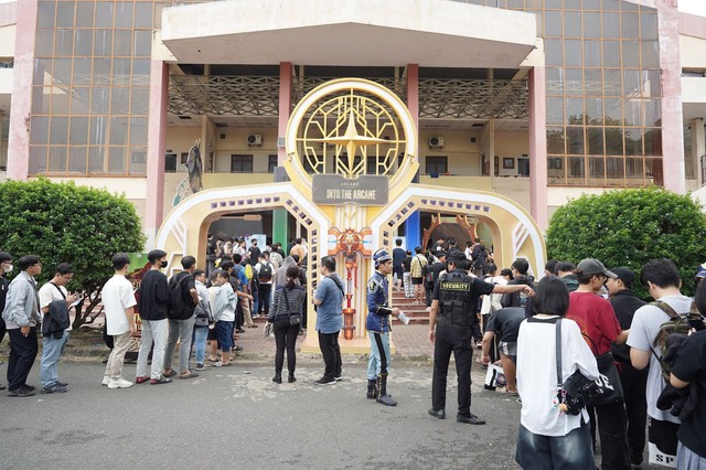 Toàn cảnh sự kiện offline Into the Arcane quy tụ hàng ngàn fan của vũ trụ điện ảnh do Riot xây dựng- Ảnh 3. Toàn cảnh sự kiện offline Into the Arcane quy tụ hàng ngàn fan của vũ trụ điện ảnh do Riot xây dựng- Ảnh 3.