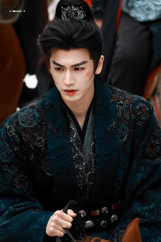 Hầu gia đẹp nhất màn ảnh Hoa ngữ hiện tại: Đóng phim mới nhan sắc phong thần, không ngôn từ nào có thể diễn tả- Ảnh 4. Hầu gia đẹp nhất màn ảnh Hoa ngữ hiện tại: Đóng phim mới nhan sắc phong thần, không ngôn từ nào có thể diễn tả- Ảnh 4.