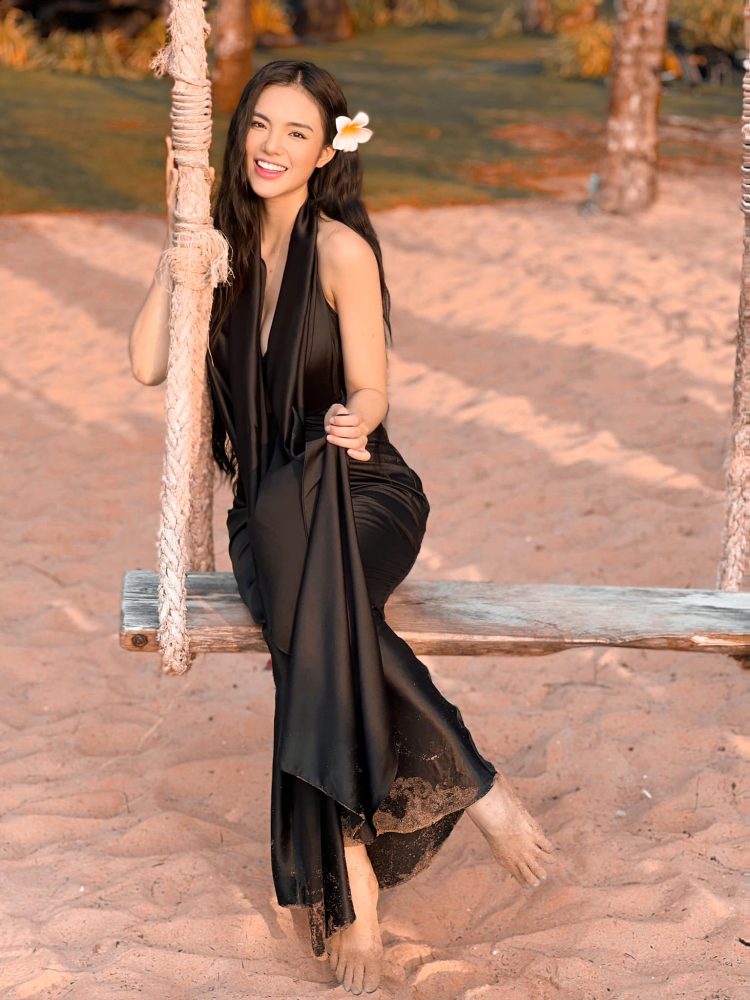 Diện mạo tiểu thư của sao nữ mang dòng dõi hoàng tộc, 20 tuổi đã có con- Ảnh 6. Diện mạo tiểu thư của sao nữ mang dòng dõi hoàng tộc, 20 tuổi đã có con- Ảnh 6.