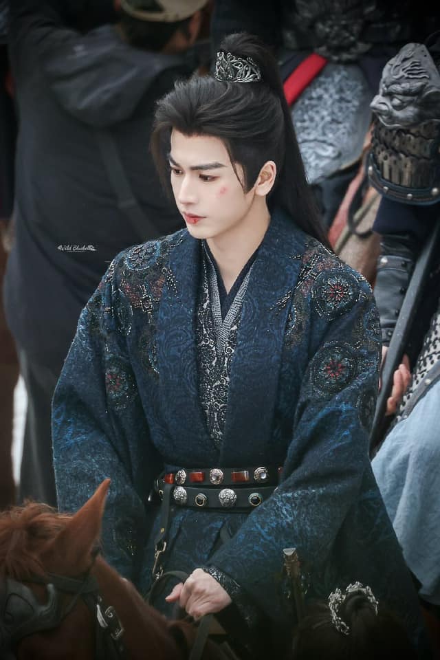 Hầu gia đẹp nhất màn ảnh Hoa ngữ hiện tại: Đóng phim mới nhan sắc phong thần, không ngôn từ nào có thể diễn tả- Ảnh 5. Hầu gia đẹp nhất màn ảnh Hoa ngữ hiện tại: Đóng phim mới nhan sắc phong thần, không ngôn từ nào có thể diễn tả- Ảnh 5.