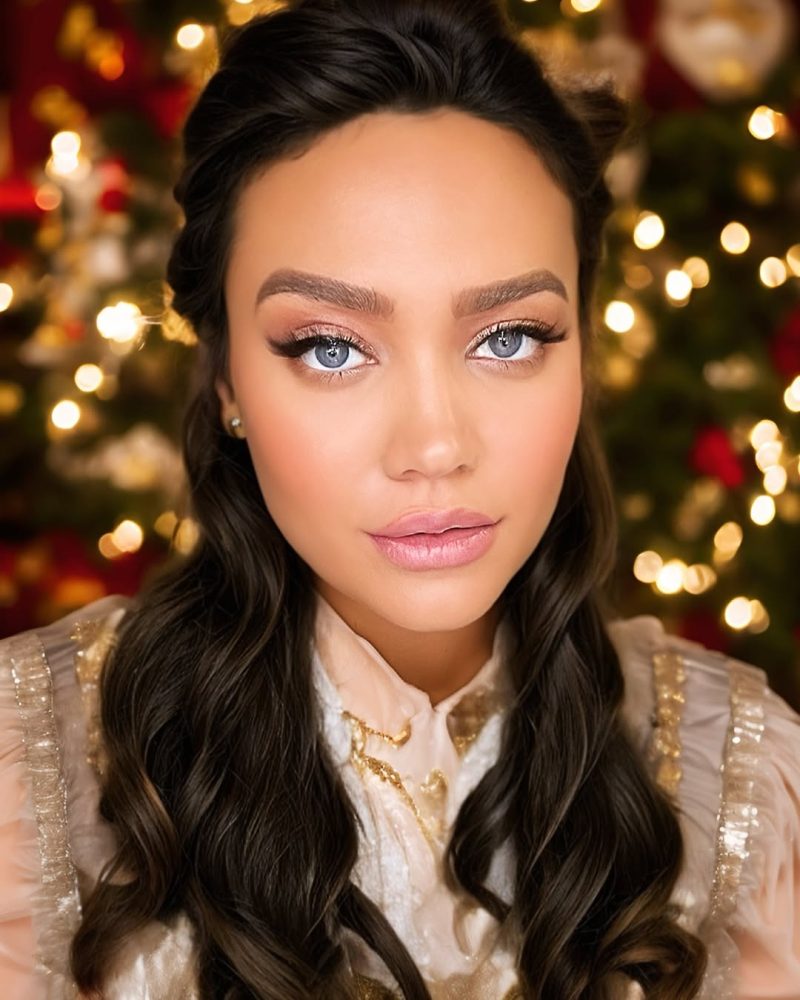 Sốc chưa từng có: Vợ chồng nữ diễn viên xin lệnh cấm với mẹ ruột vì lí do không tưởng!- Ảnh 1. Sốc chưa từng có: Vợ chồng nữ diễn viên xin lệnh cấm với mẹ ruột vì lí do không tưởng!- Ảnh 1.