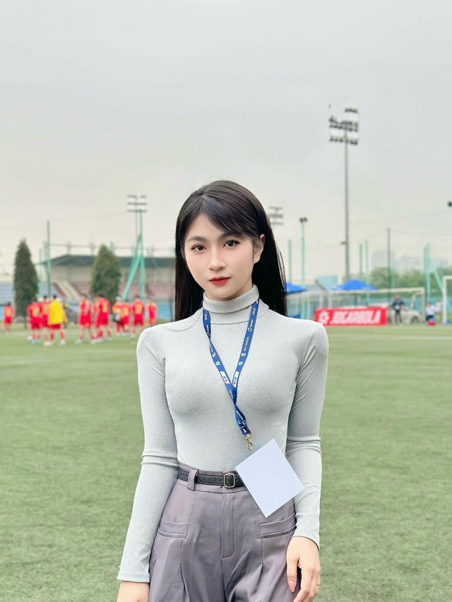 Fan girl đặc biệt check-in cùng thần đồng Esports Việt là ai?- Ảnh 9. Fan girl đặc biệt check-in cùng thần đồng Esports Việt là ai?- Ảnh 9.