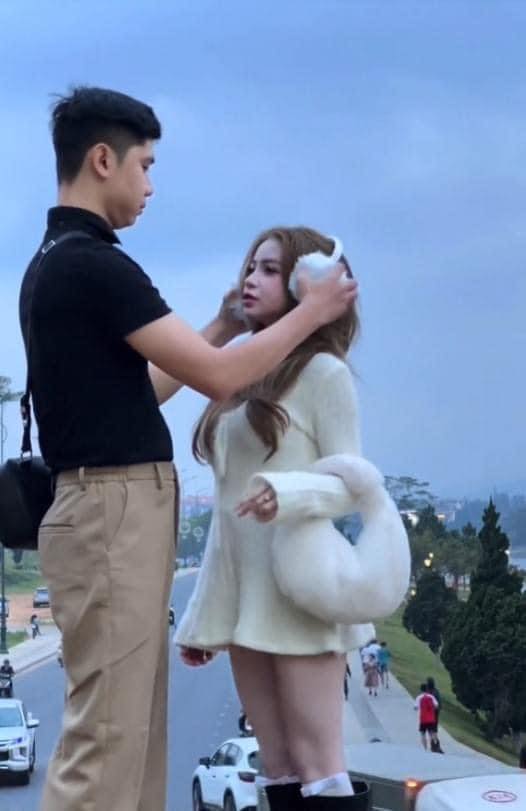 Loạt ảnh tình tứ với gái xinh bất ngờ "viral", chàng trai bị "hỏi khó", cả bình luận kém duyên - Ảnh 7.