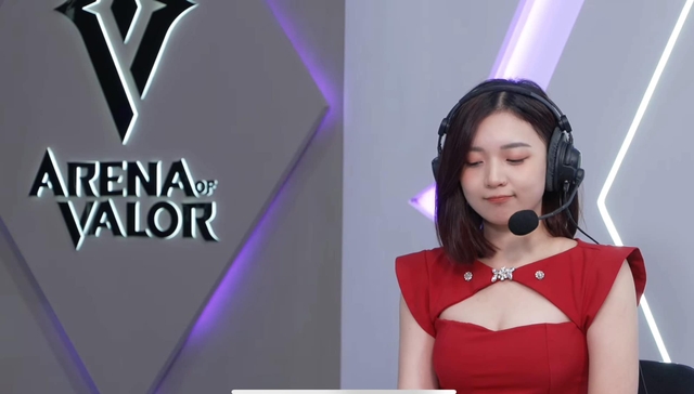 Lộ khoảnh khắc MC Phương Thảo thẫn thờ khiến fan xót xa- Ảnh 1. Lộ khoảnh khắc MC Phương Thảo thẫn thờ khiến fan xót xa- Ảnh 1.