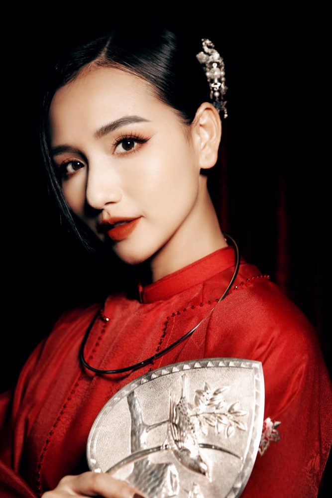 Nữ diễn viên Việt giàu nhất miền Bắc: Sống sung sướng trong biệt thự 600m2, tự nhận “có sugar daddy bao nuôi 17 năm”- Ảnh 1. Nữ diễn viên Việt giàu nhất miền Bắc: Sống sung sướng trong biệt thự 600m2, tự nhận “có sugar daddy bao nuôi 17 năm”- Ảnh 1.